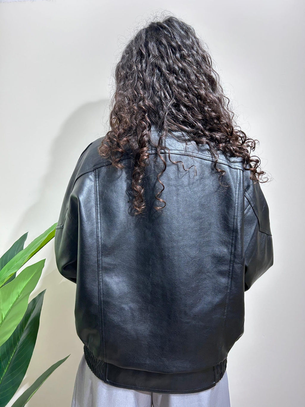 Chiodo over in eco-pelle