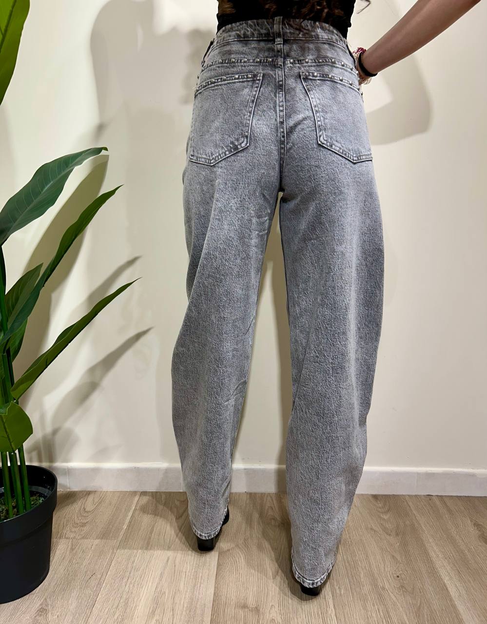 Jeans borchie grigio